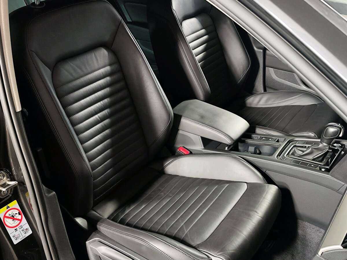 Volkswagen Passat б/у, 2019, Роботизированная. Фото: #13