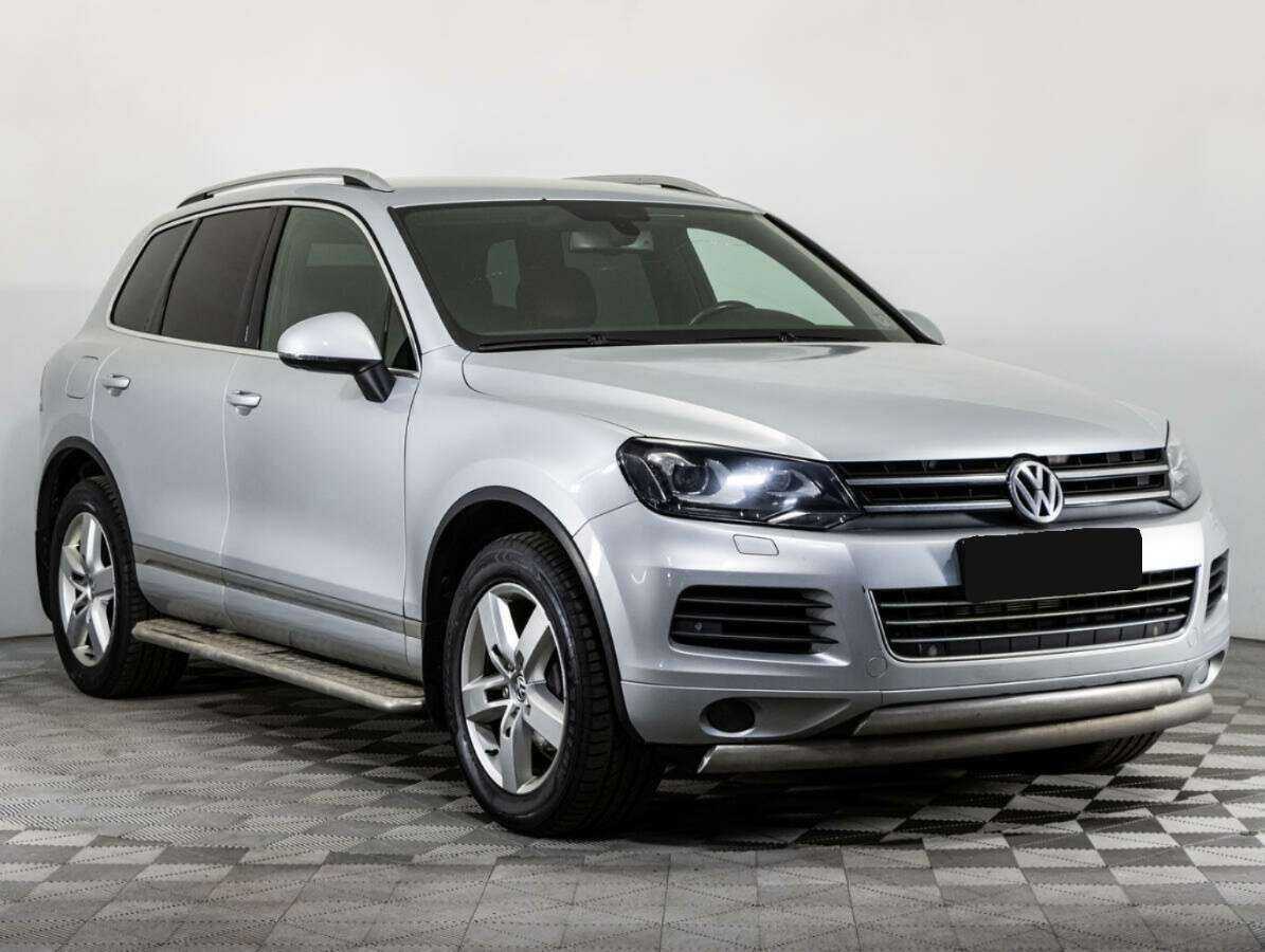 Volkswagen Touareg б/у, 2012, Автоматическая. Фото: #2
