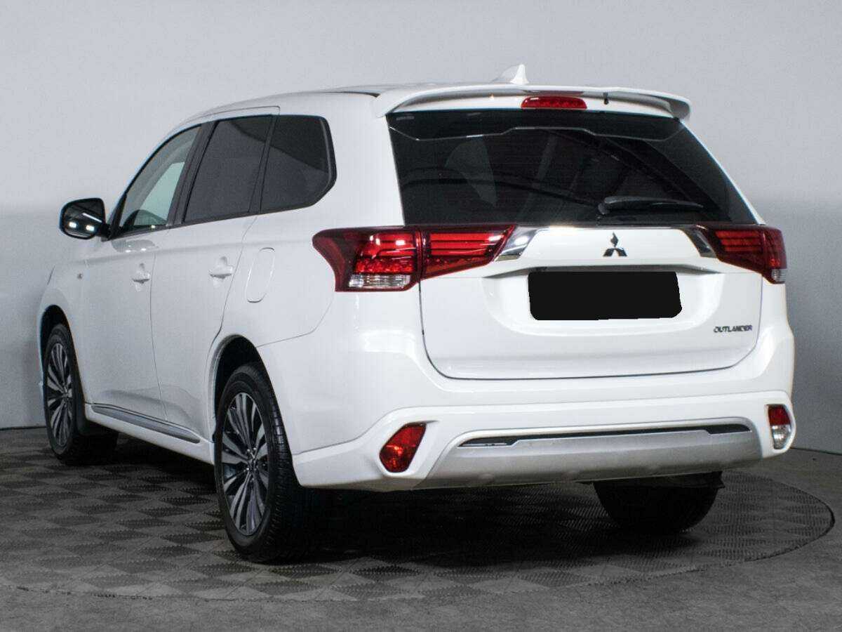 Mitsubishi Outlander б/у, 2022, Вариатор. Фото: #6