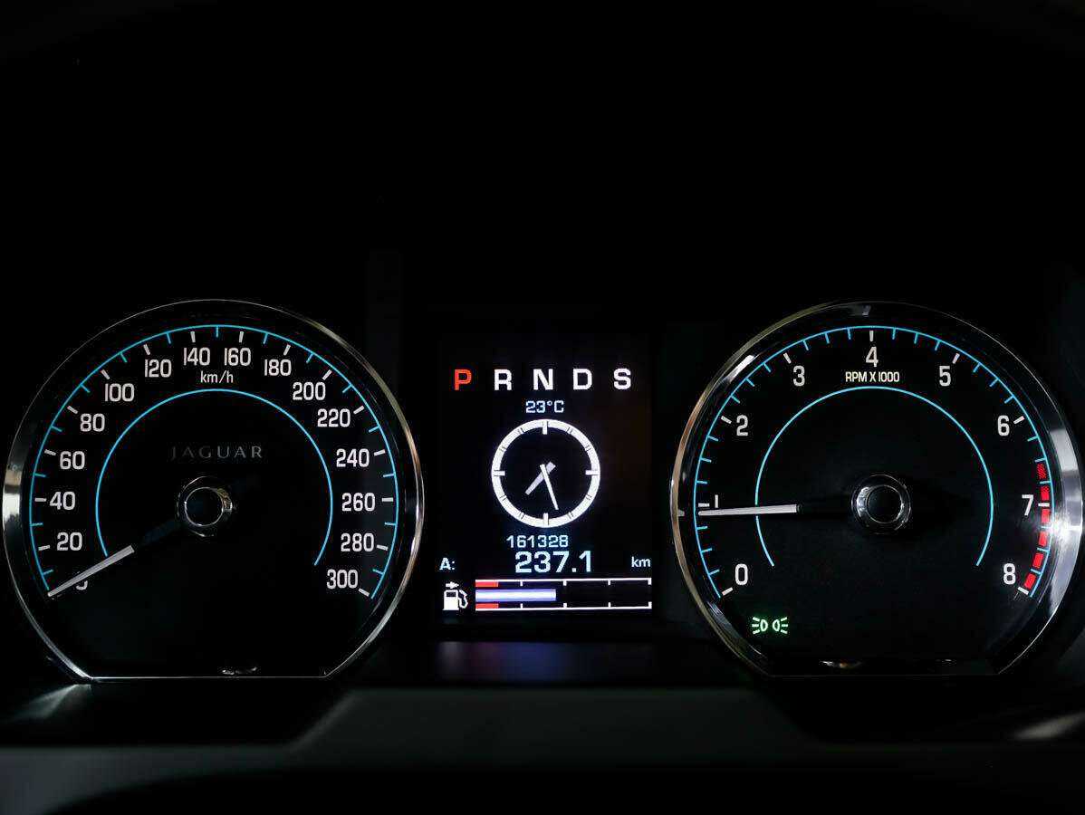 Jaguar XF б/у, 2013, Автоматическая. Фото: #9