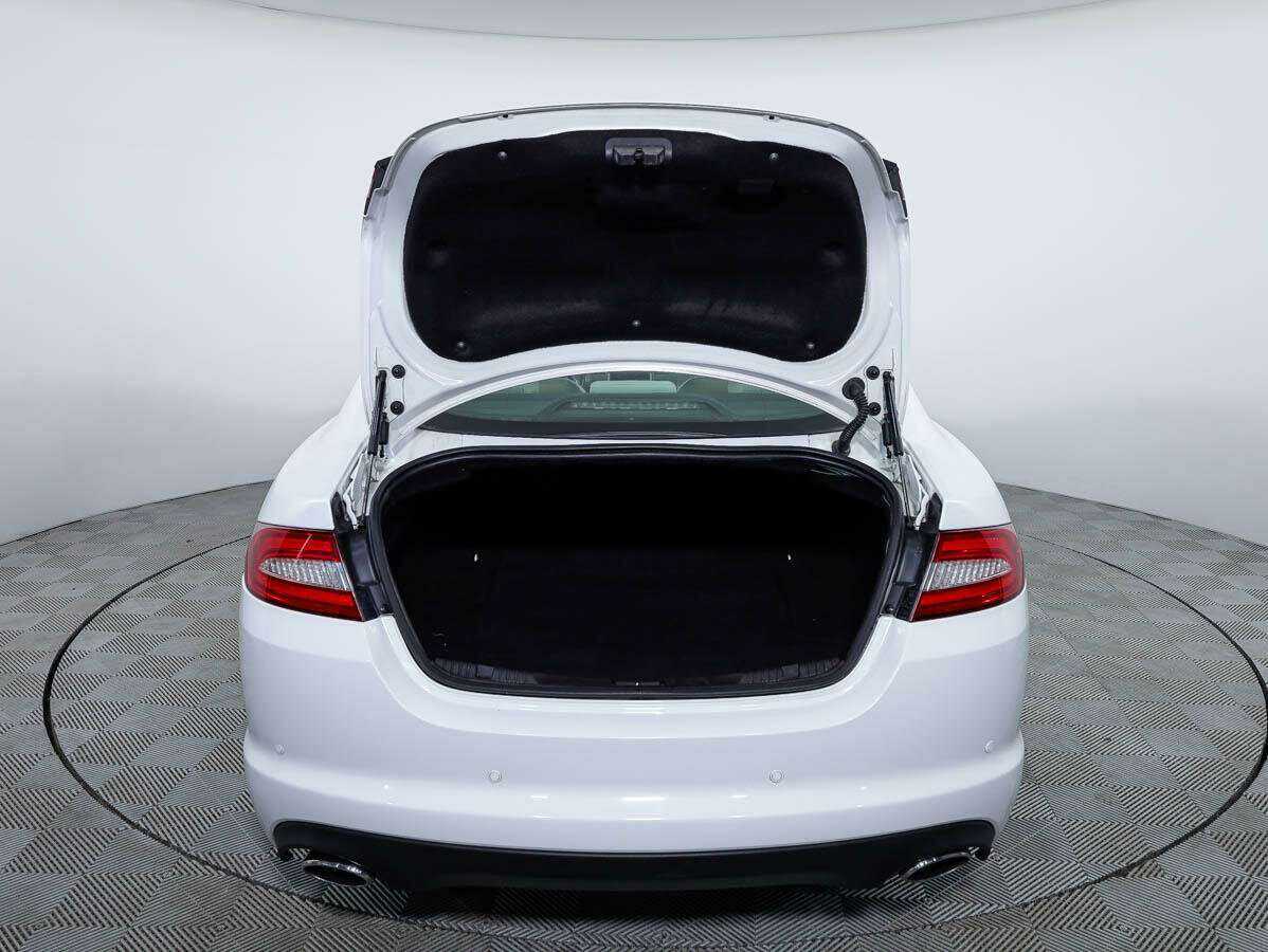 Jaguar XF б/у, 2013, Автоматическая. Фото: #17