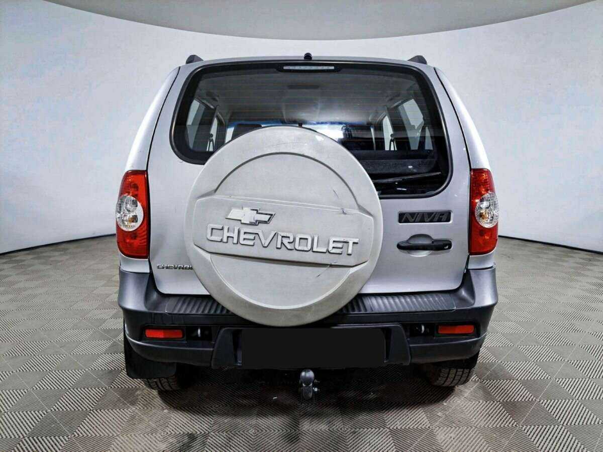 Chevrolet Niva б/у, 2017, Механическая. Фото: #5