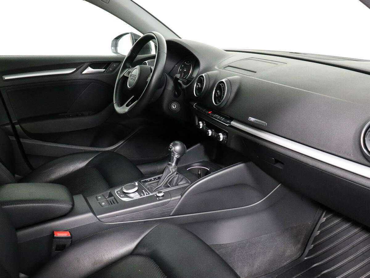 Audi A3 б/у, 2018, Роботизированная. Фото: #5