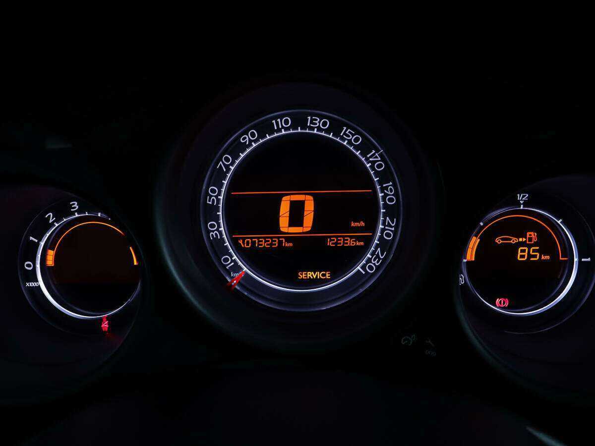 Citroen C4 б/у, 2015, Механическая. Фото: #13