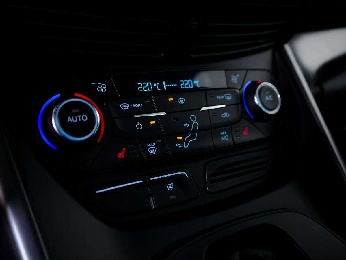 Ford Kuga б/у, 2018, Автоматическая. Фото: #12