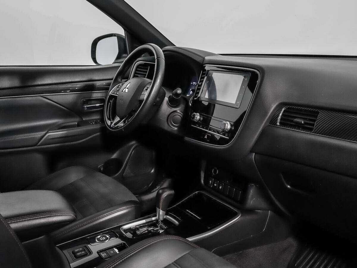 Mitsubishi Outlander б/у, 2021, Вариатор. Фото: #12
