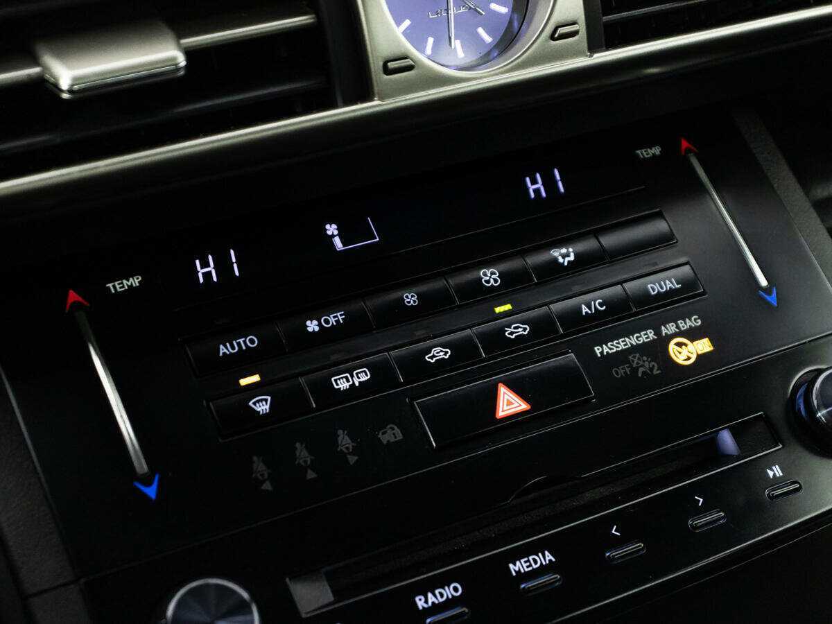 Lexus IS б/у, 2014, Автоматическая. Фото: #16