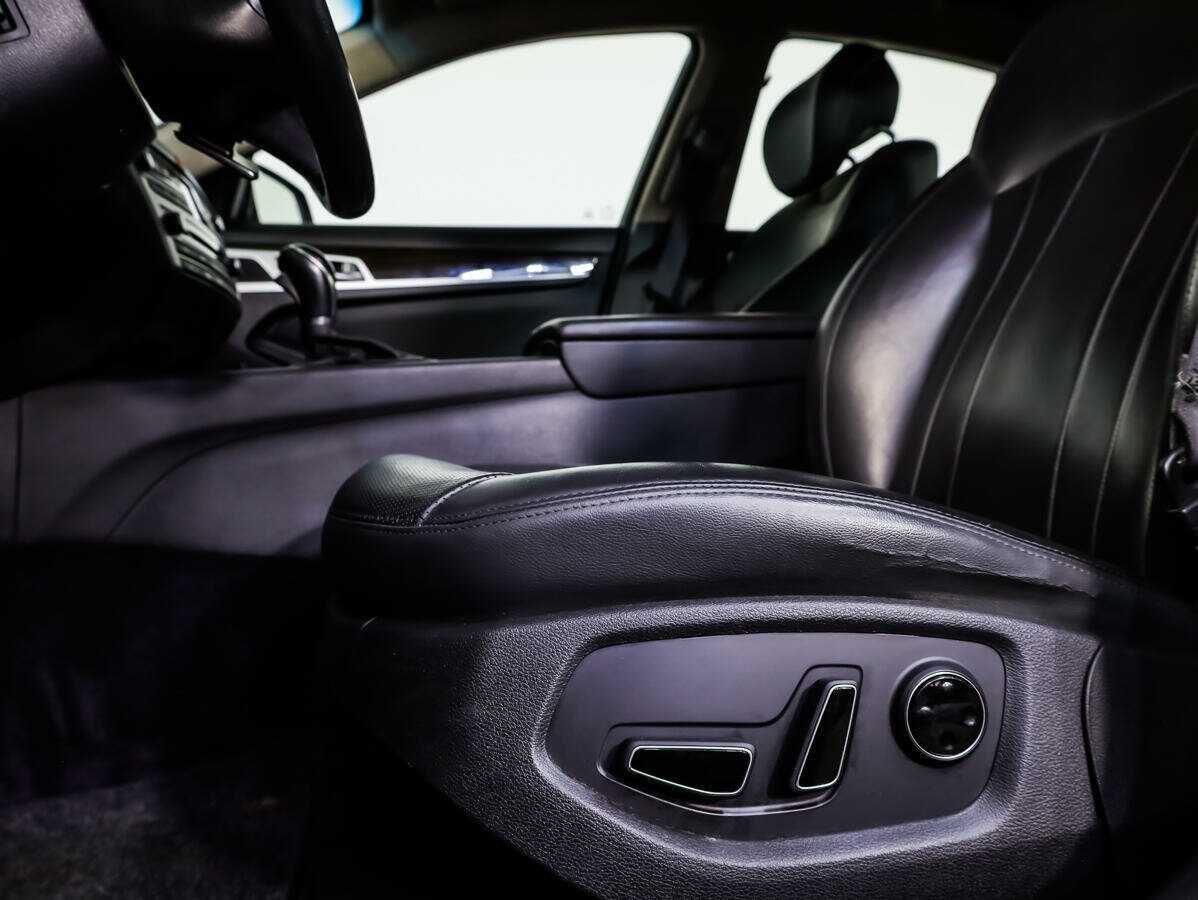 Hyundai Genesis б/у, 2014, Автоматическая. Фото: #17