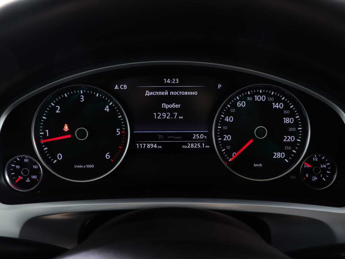 Volkswagen Touareg б/у, 2013, Автоматическая. Фото: #13