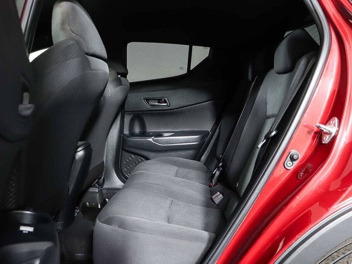 Toyota C-HR б/у, 2019, Вариатор. Фото: #9