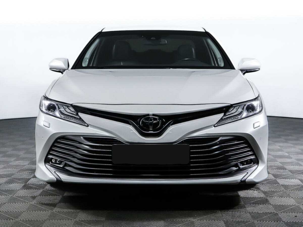 Toyota Camry б/у, 2018, Автоматическая. Фото: #1