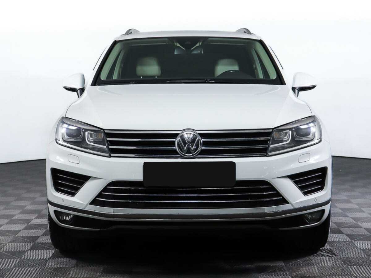 Volkswagen Touareg б/у, 2014, Автоматическая. Фото: #1