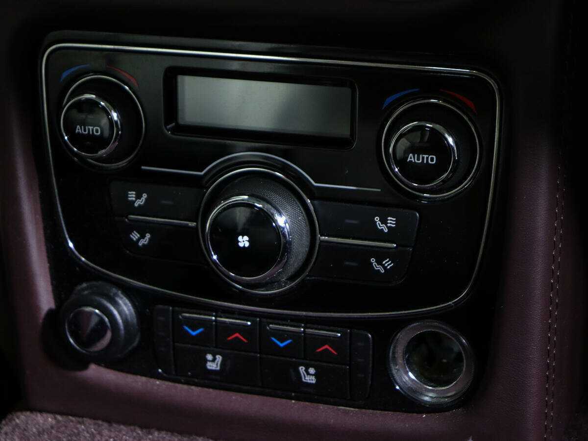 Jaguar XJ б/у, 2014, Автоматическая. Фото: #16