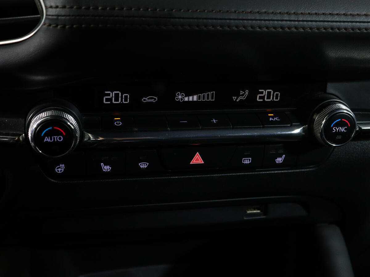 Mazda 3 б/у, 2019, Автоматическая. Фото: #22