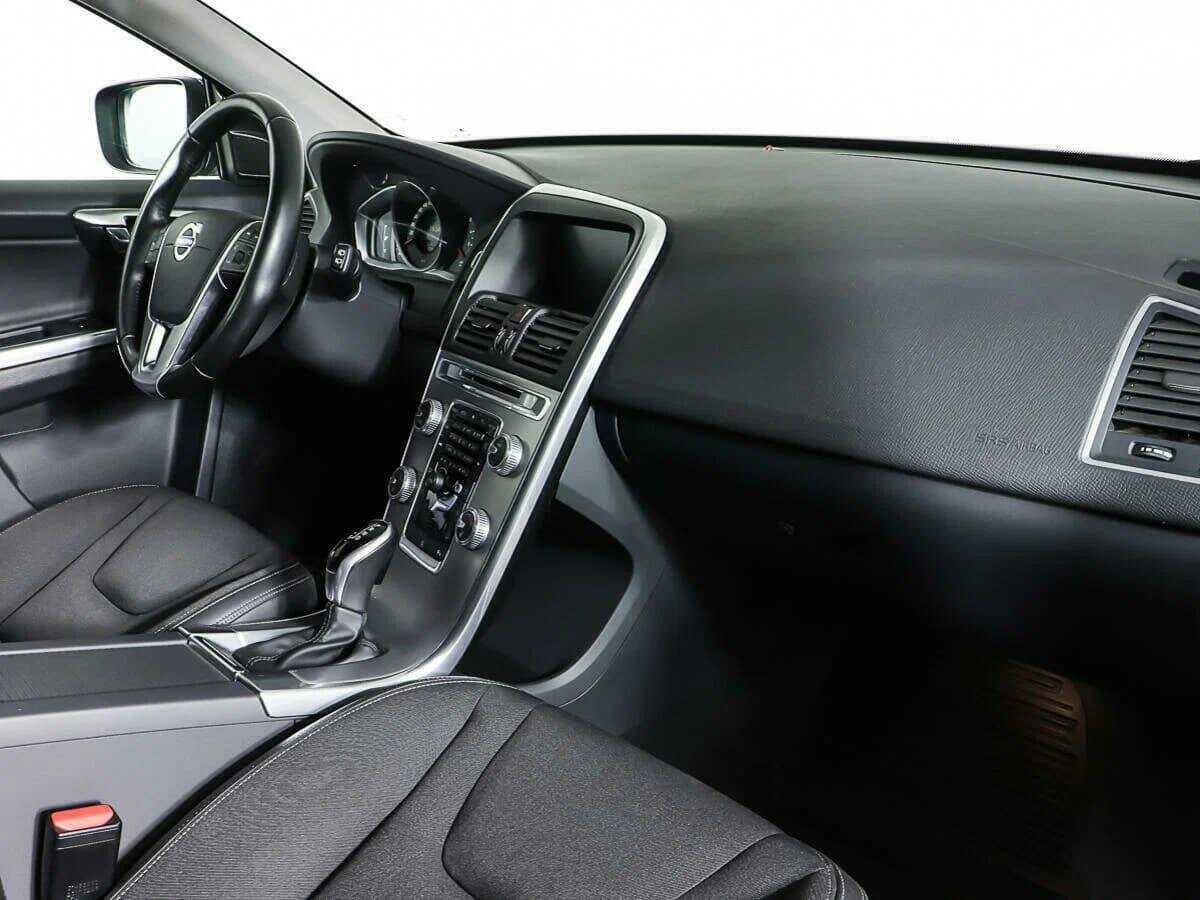 Вольво ИксЦ60 б/у, 2017, Автоматическая. Фото: #8