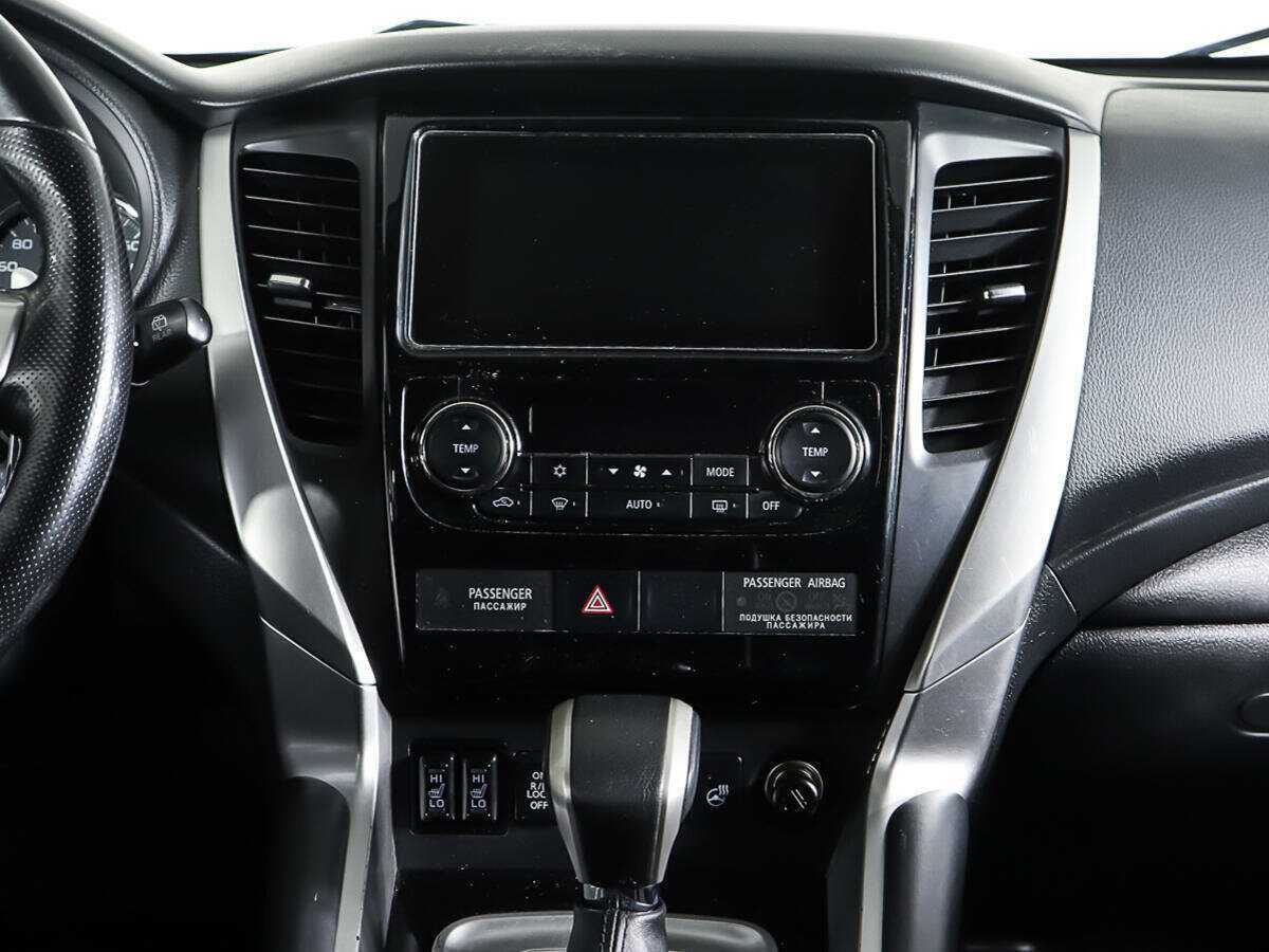 Mitsubishi Pajero Sport б/у, 2018, Автоматическая. Фото: #11