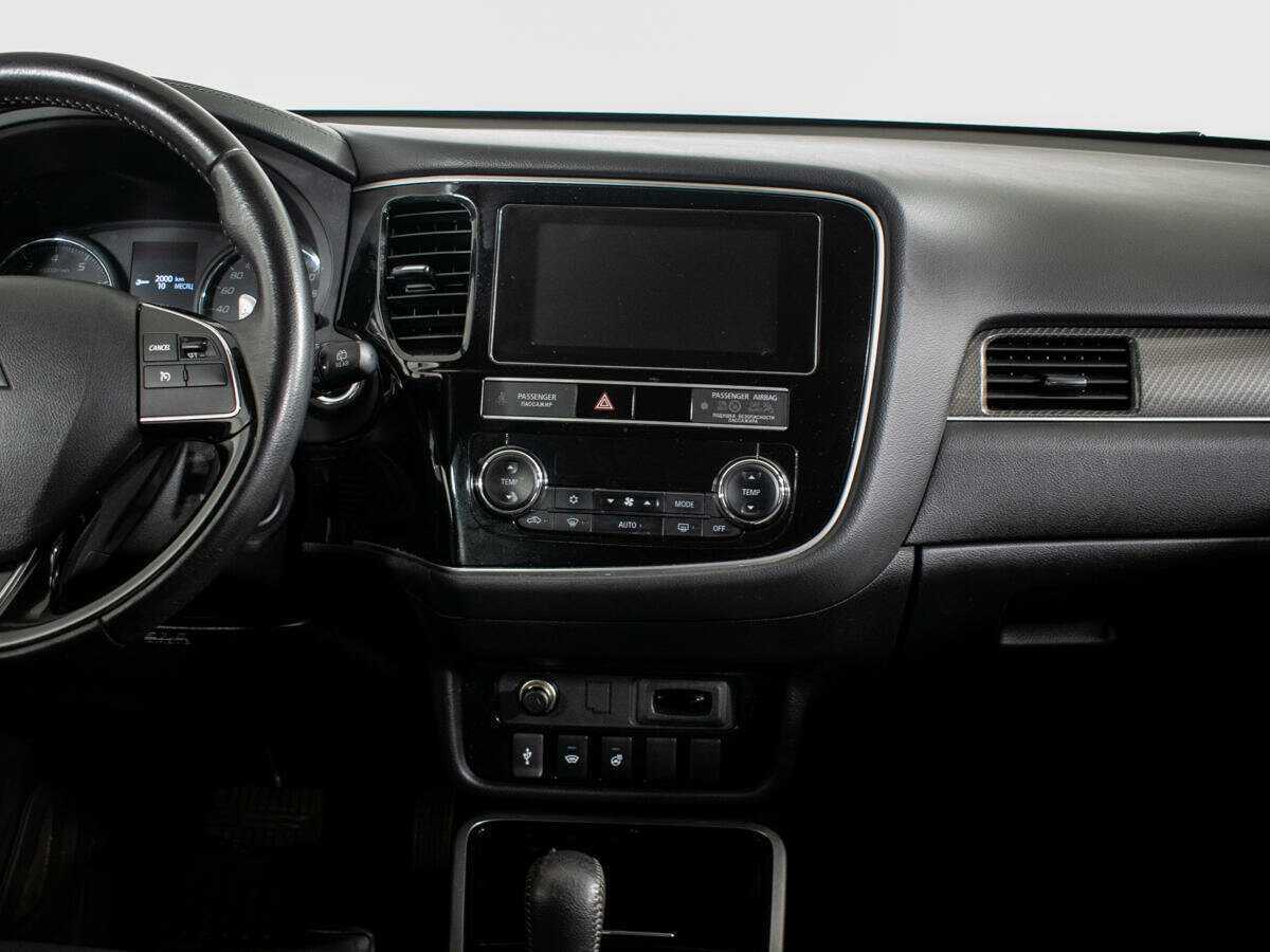 Mitsubishi Outlander б/у, 2020, Вариатор. Фото: #10