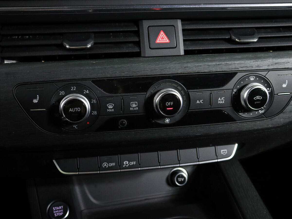 Audi A4 б/у, 2017, Роботизированная. Фото: #19