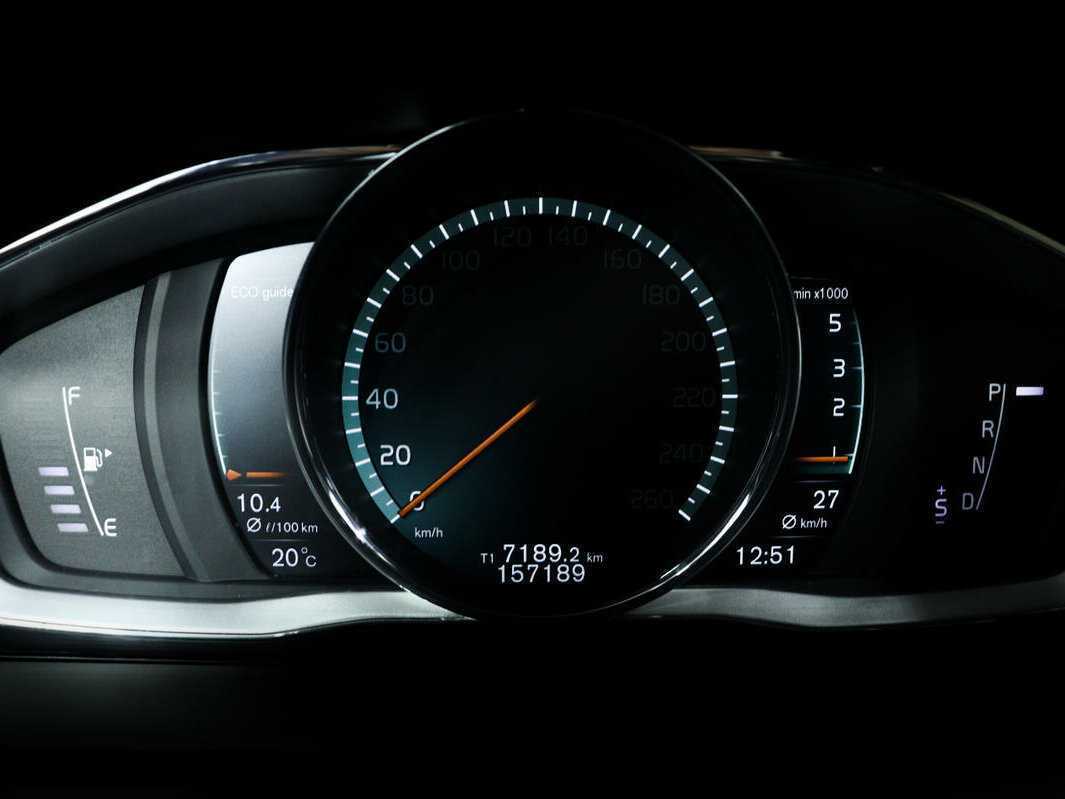 Вольво ИксЦ60 б/у, 2017, Автоматическая. Фото: #9