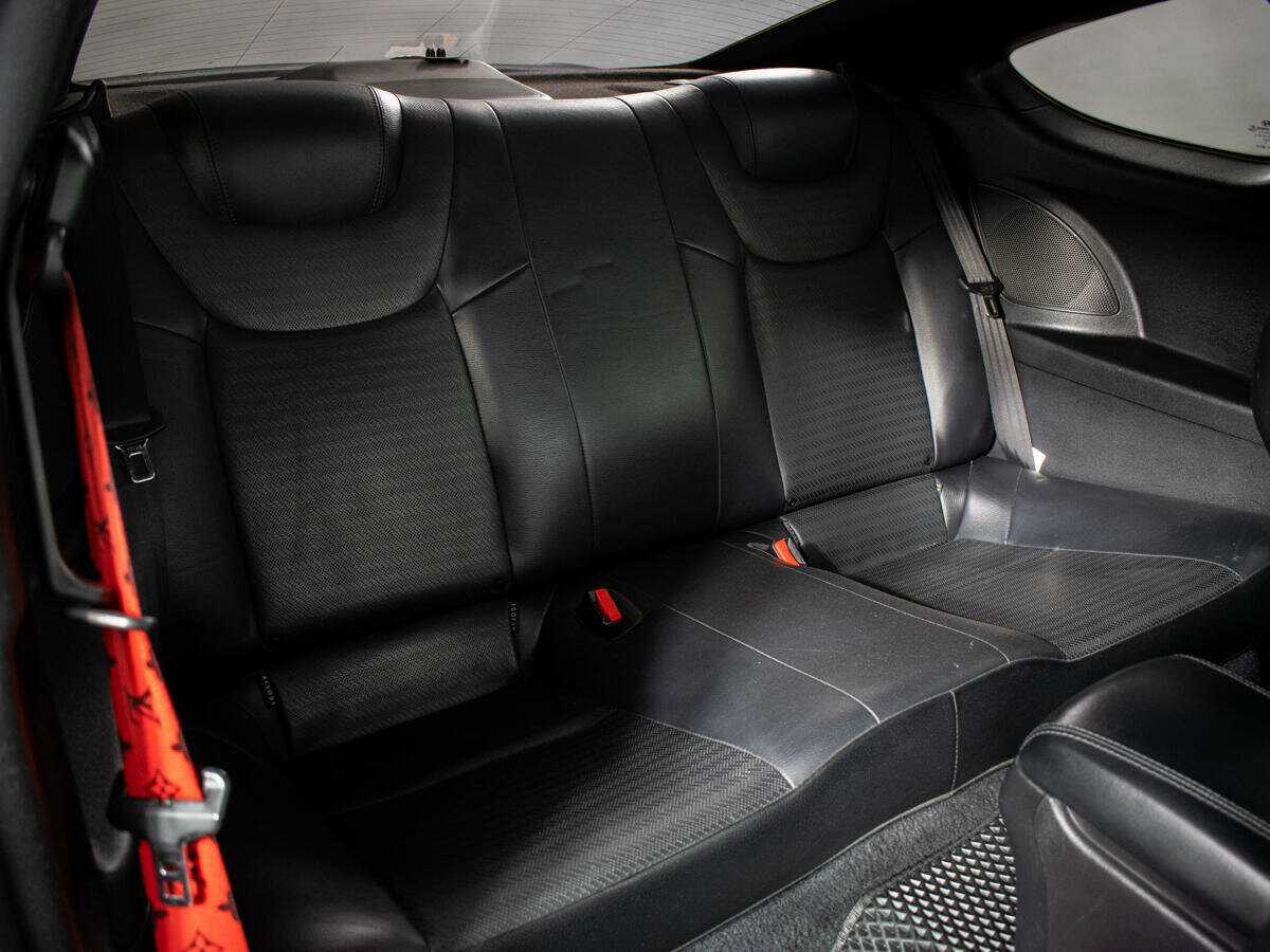 Hyundai Genesis Coupe б/у, 2012, Автоматическая. Фото: #7