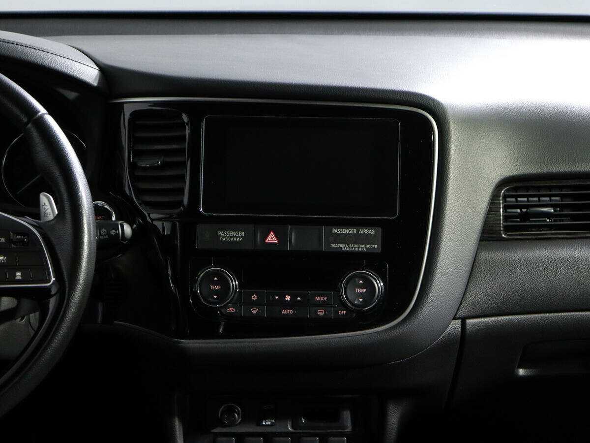 Mitsubishi Outlander б/у, 2018, Автоматическая. Фото: #10