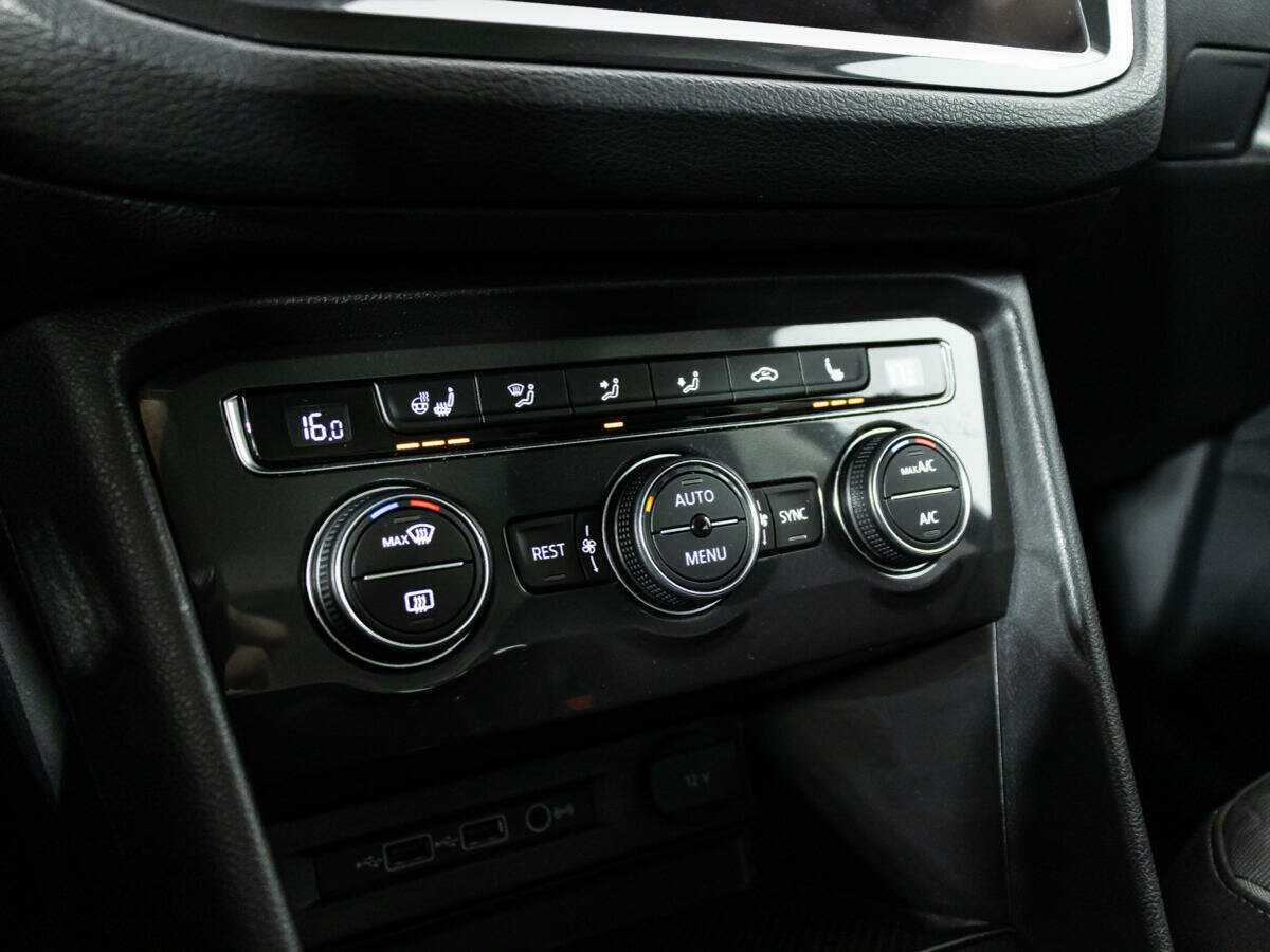 Volkswagen Tiguan б/у, 2019, Роботизированная. Фото: #15