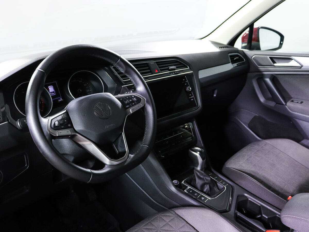 Volkswagen Tiguan б/у, 2021, Роботизированная. Фото: #11