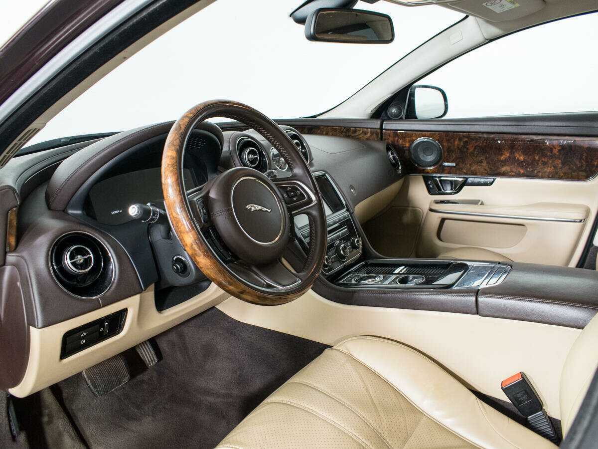 Jaguar XJ б/у, 2014, Автоматическая. Фото: #12