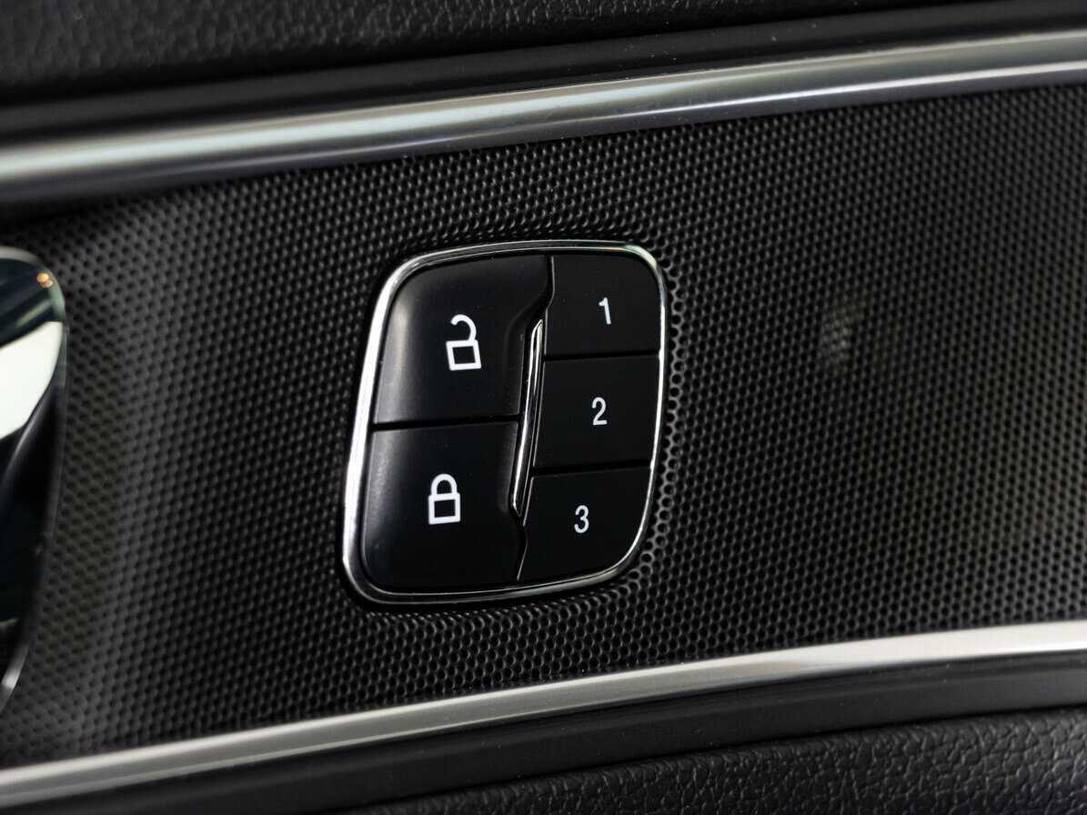 Ford Explorer б/у, 2016, Автоматическая. Фото: #18