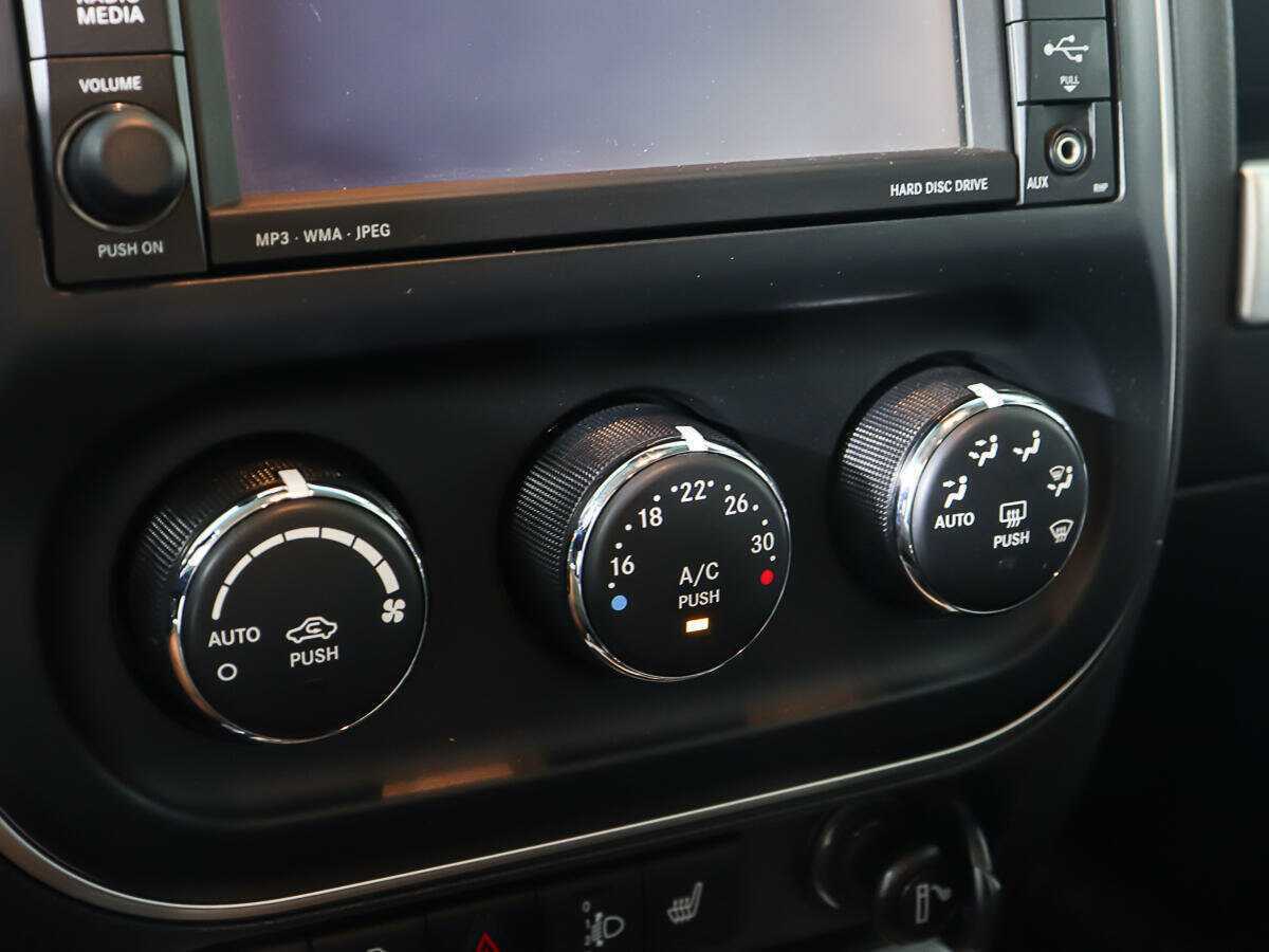 Jeep Compass б/у, 2013, Автоматическая. Фото: #19