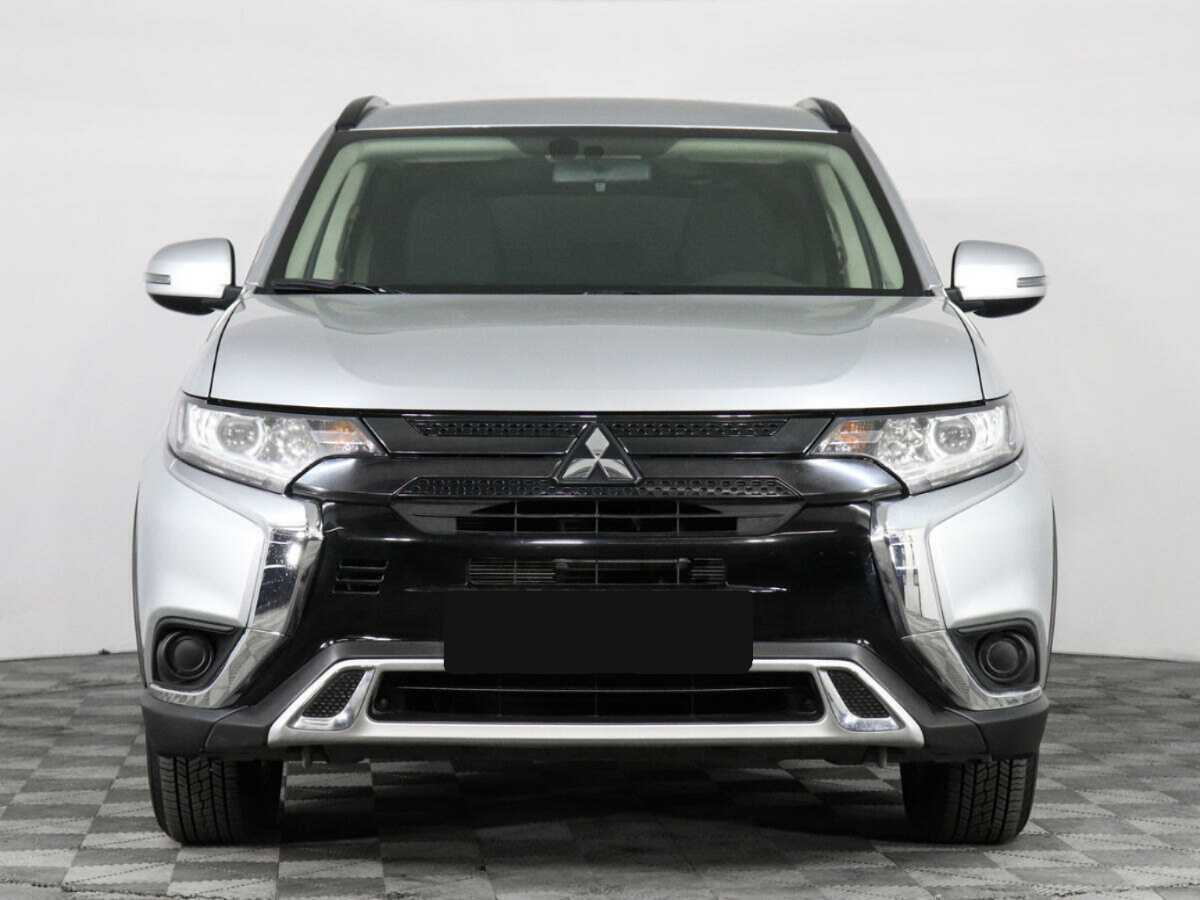 Mitsubishi Outlander б/у, 2022, Вариатор. Фото: #1