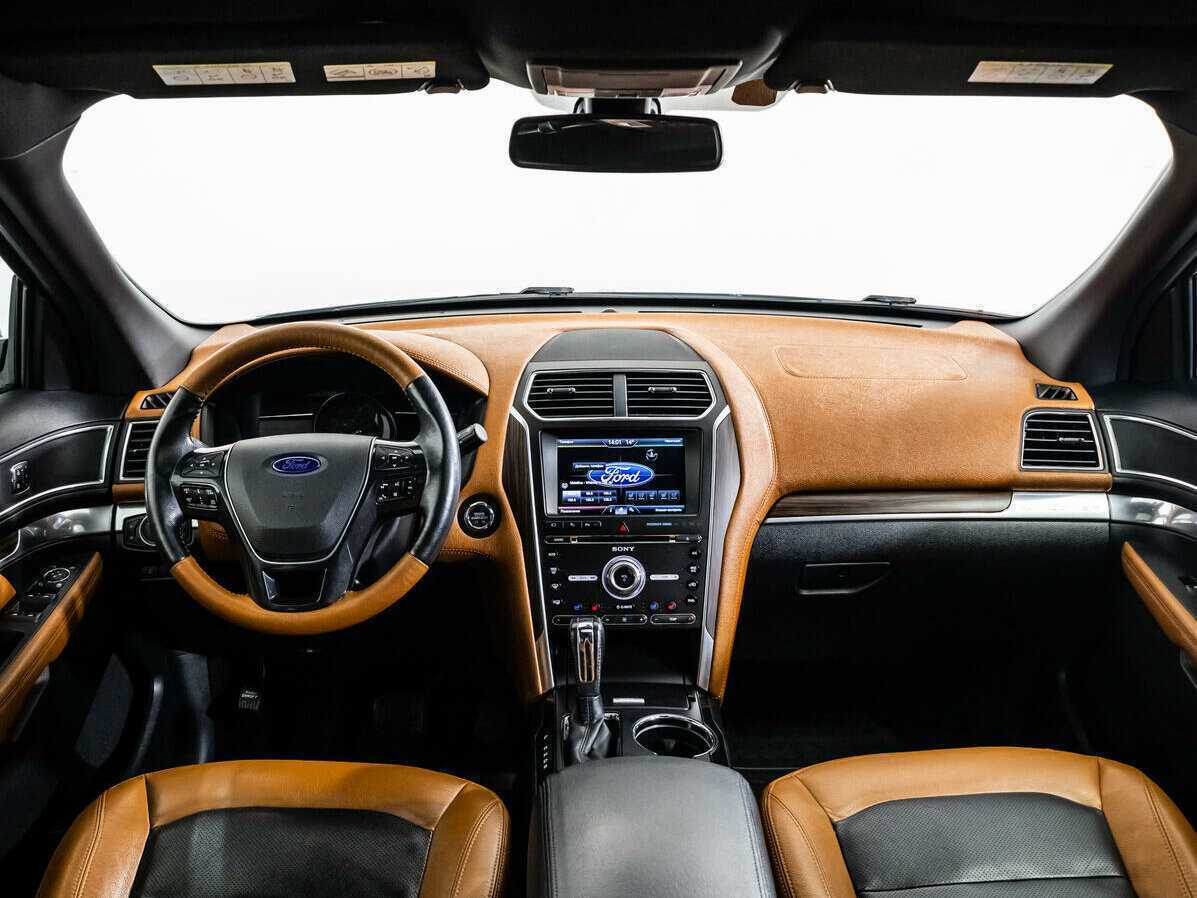 Ford Explorer б/у, 2016, Автоматическая. Фото: #10