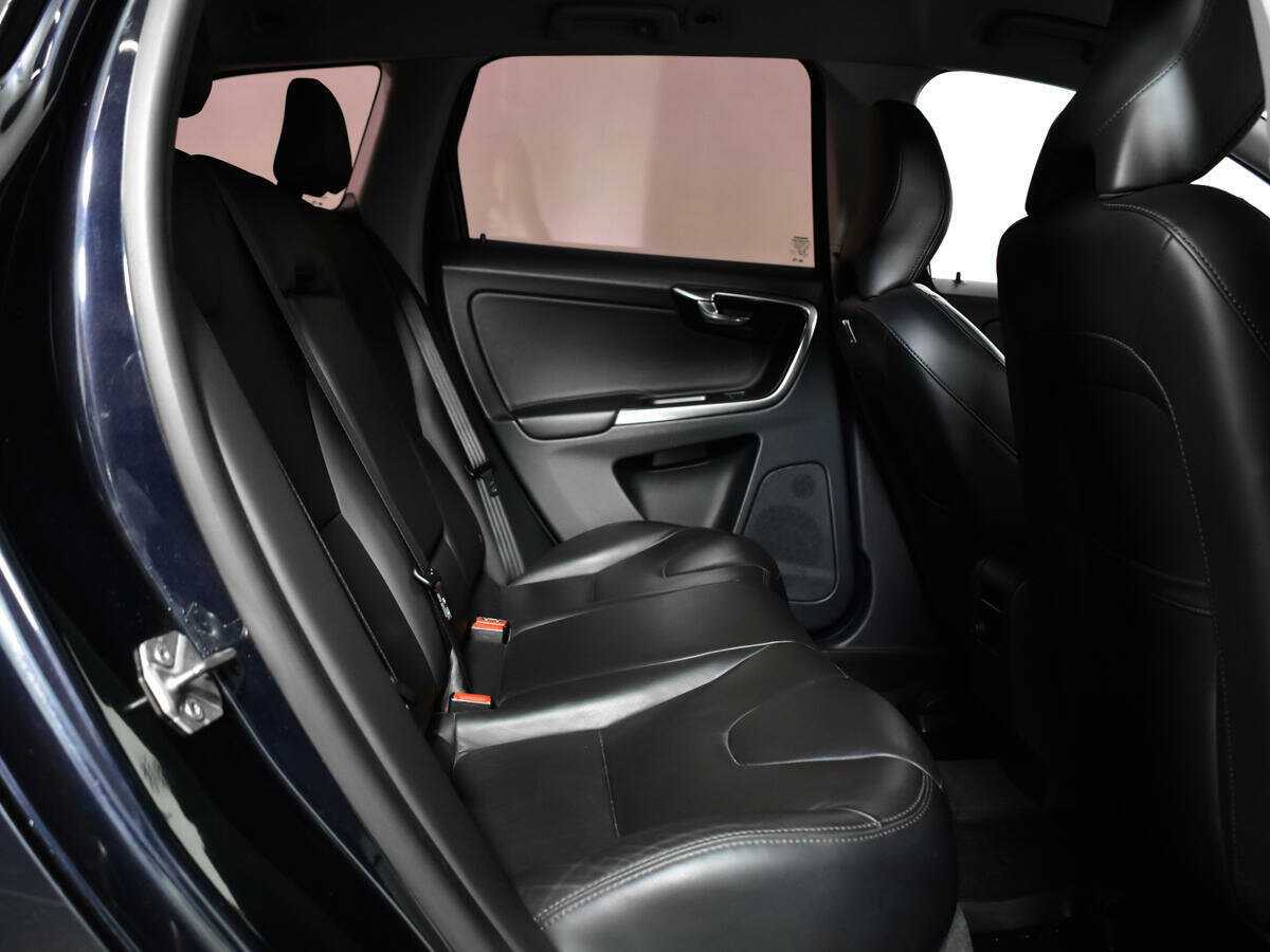 Вольво ИксЦ60 б/у, 2016, Автоматическая. Фото: #9