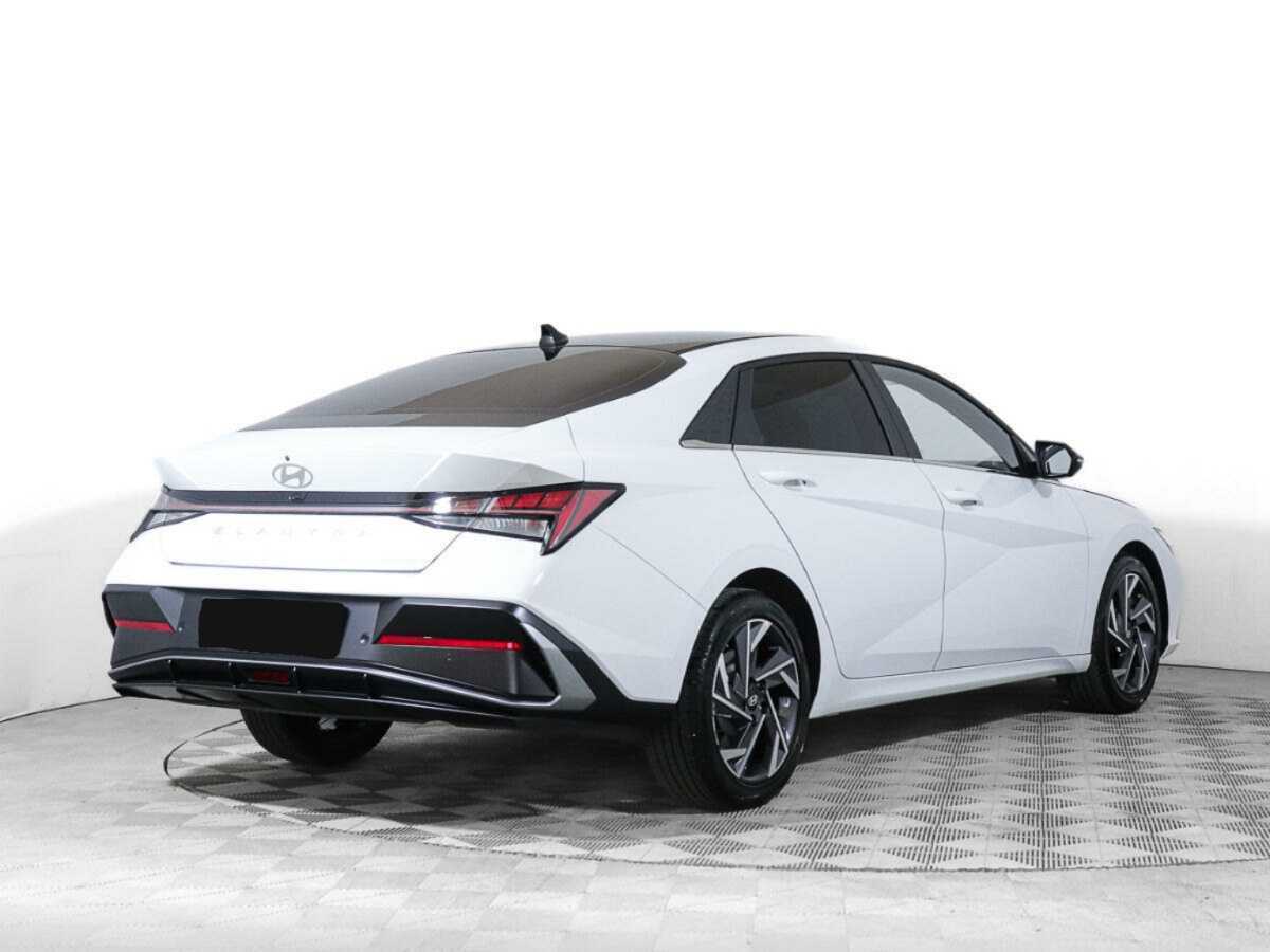 Hyundai Elantra б/у, 2024, Вариатор. Фото: #3