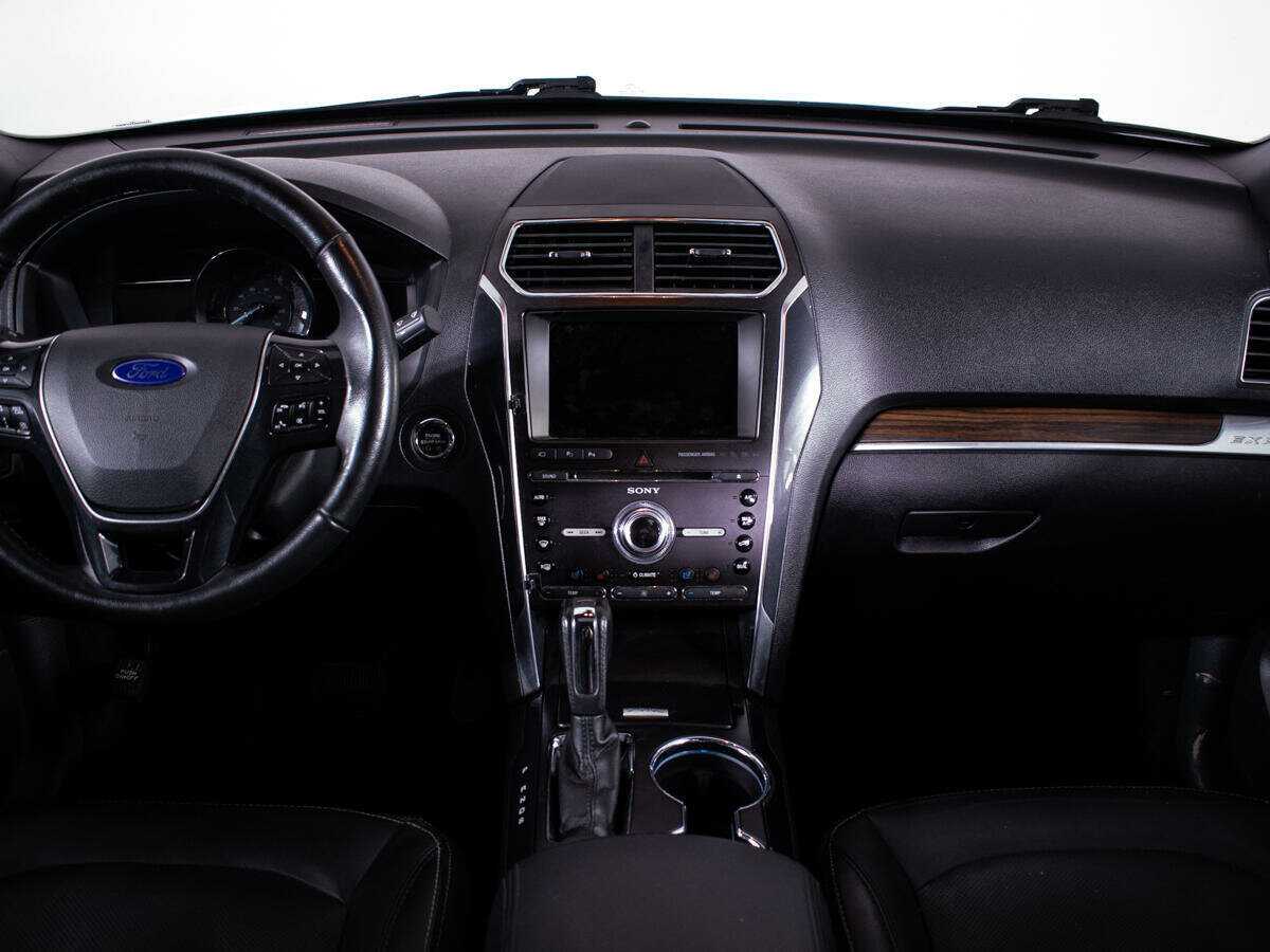 Ford Explorer б/у, 2016, Автоматическая. Фото: #10