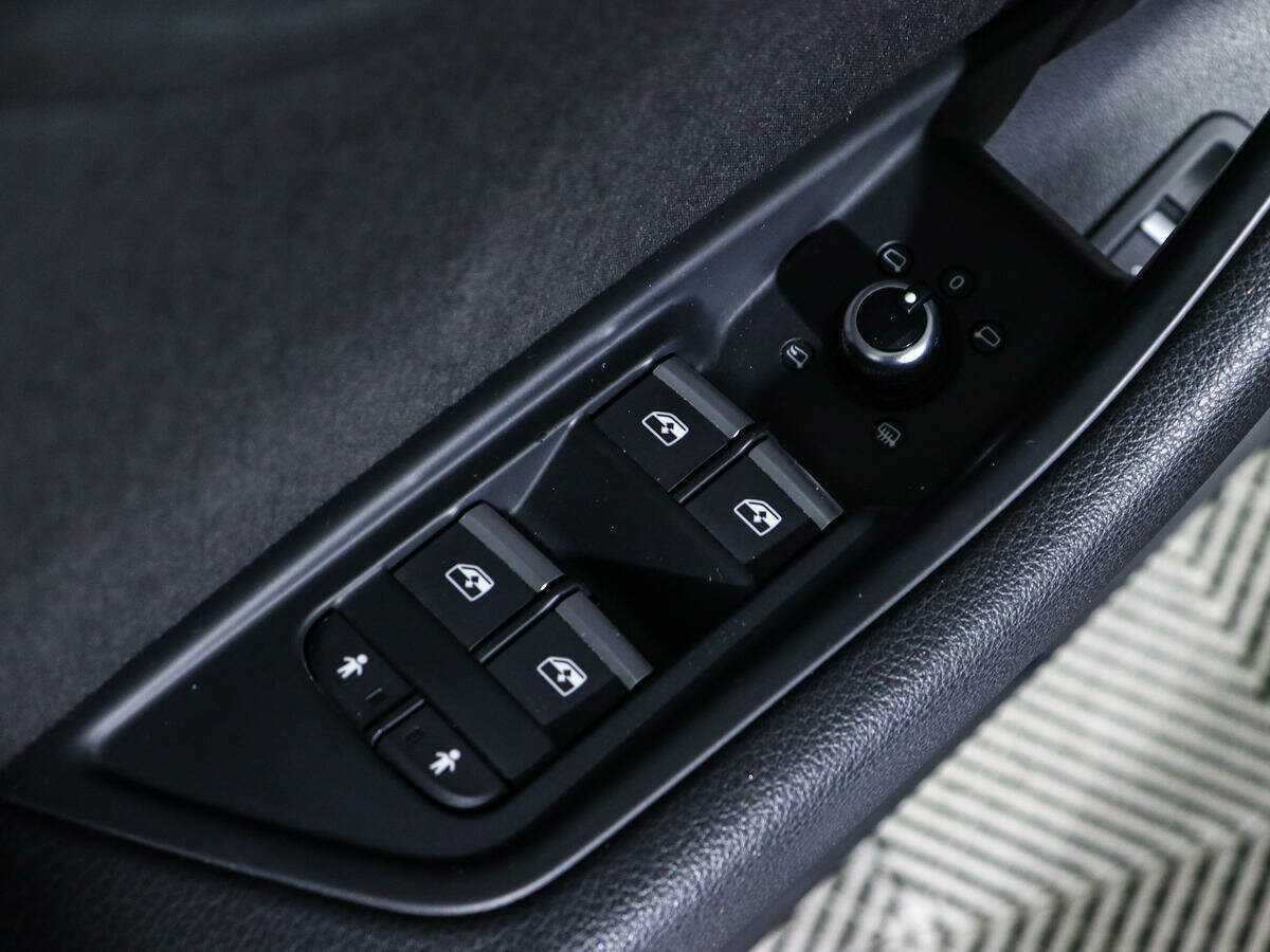 Audi A4 б/у, 2016, Роботизированная. Фото: #13