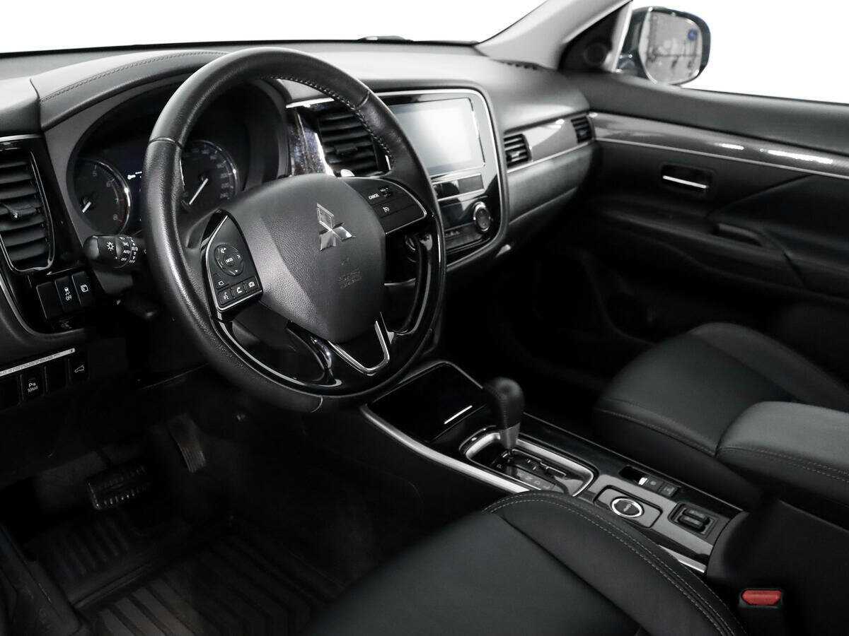 Mitsubishi Outlander б/у, 2019, Вариатор. Фото: #8