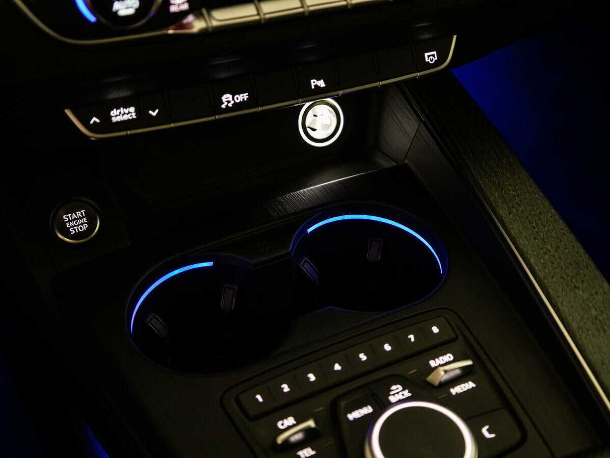 Audi A4 б/у, 2019, Роботизированная. Фото: #22