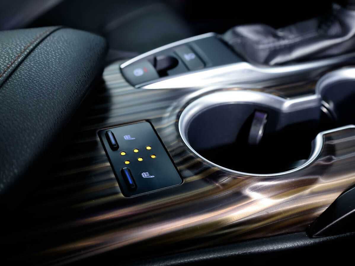 Toyota Camry б/у, 2020, Автоматическая. Фото: #14