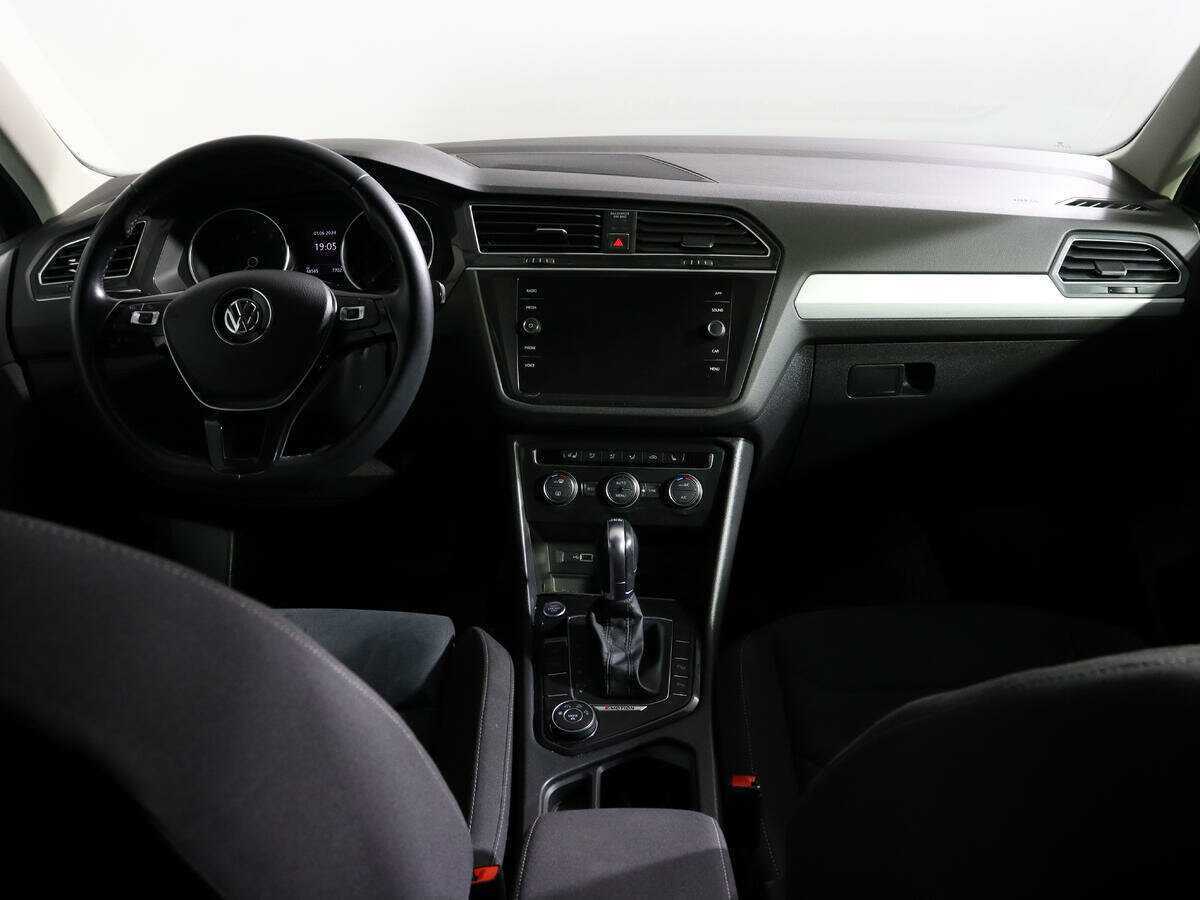 Volkswagen Tiguan б/у, 2018, Роботизированная. Фото: #9