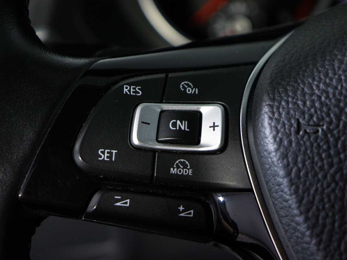 Volkswagen Tiguan б/у, 2018, Роботизированная. Фото: #19