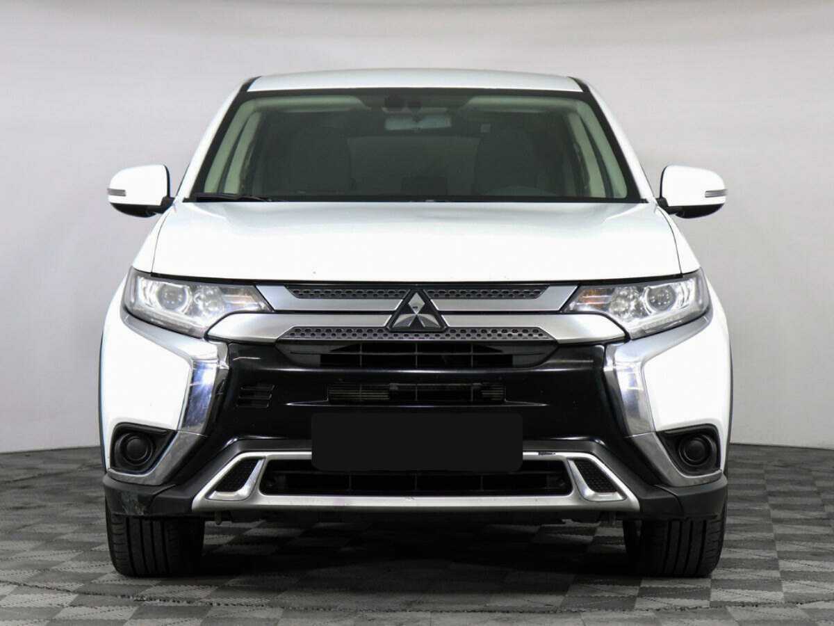 Mitsubishi Outlander б/у, 2020, Вариатор. Фото: #1