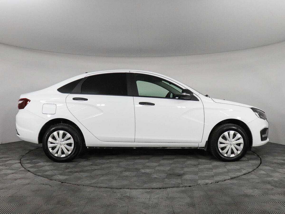 Lada (ВАЗ) Vesta б/у, 2024, Механическая. Фото: #3