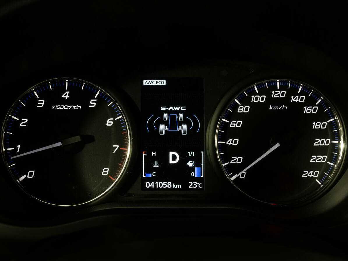 Mitsubishi Outlander б/у, 2021, Вариатор. Фото: #21