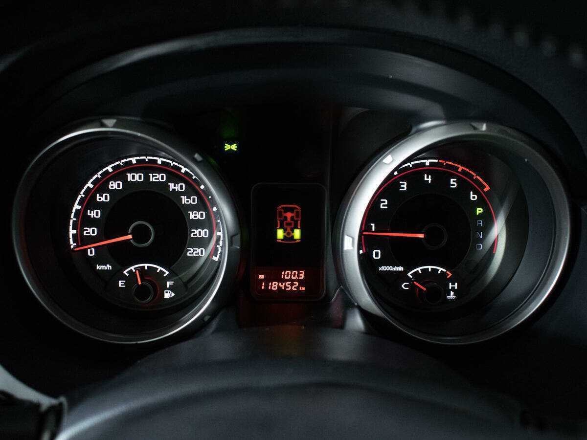 Mitsubishi Pajero б/у, 2014, Автоматическая. Фото: #7