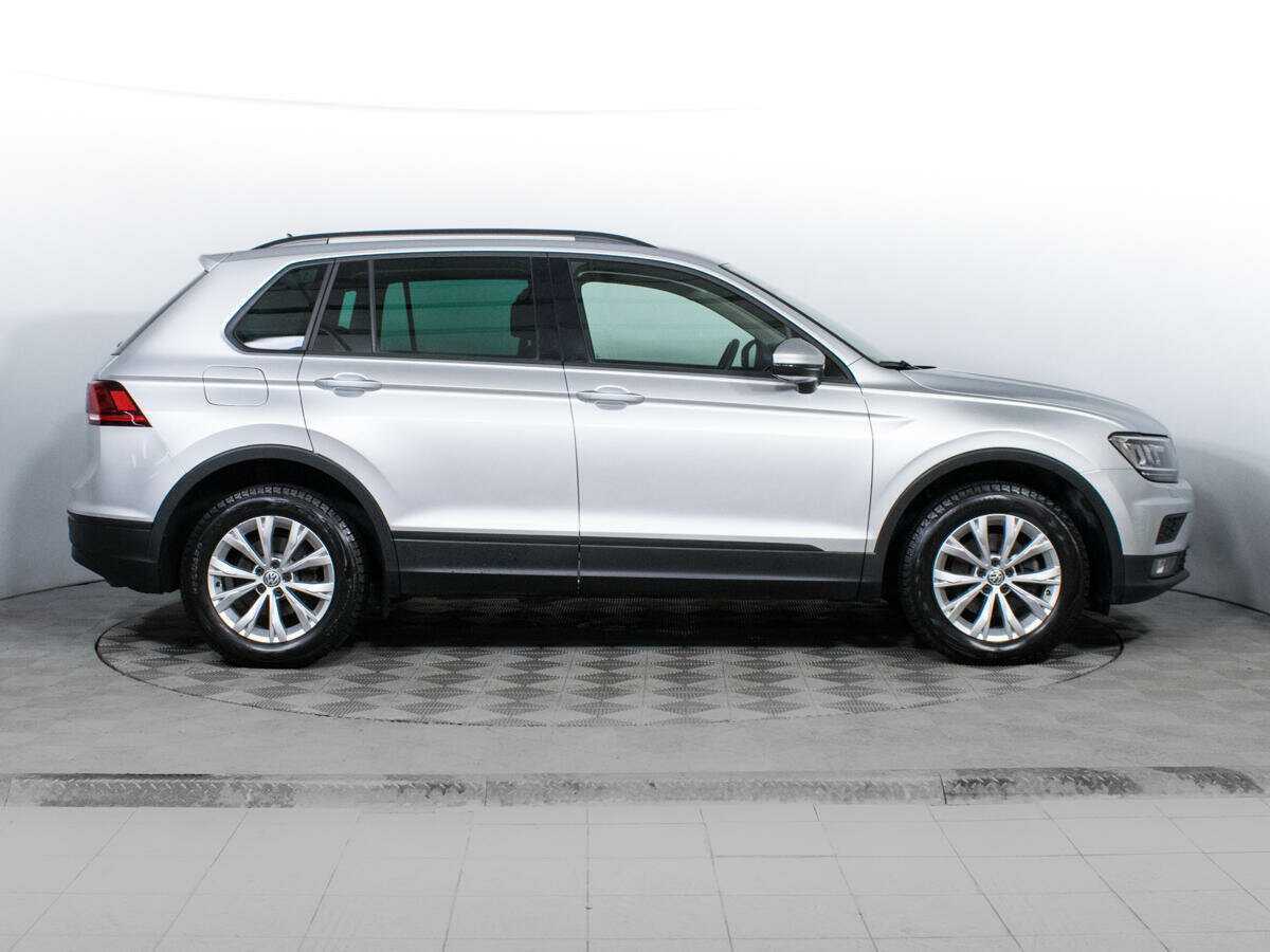 Volkswagen Tiguan б/у, 2019, Механическая. Фото: #2