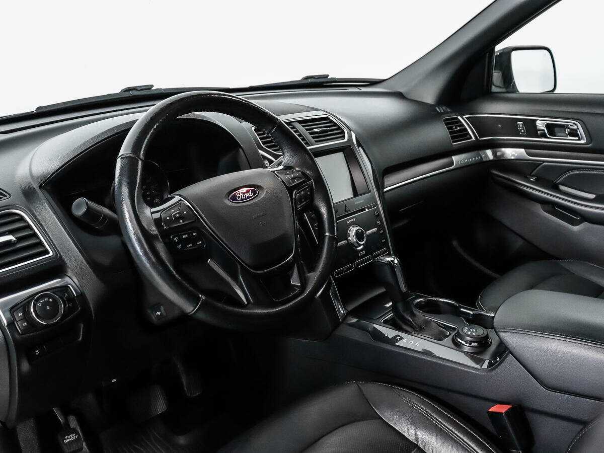 Ford Explorer б/у, 2017, Автоматическая. Фото: #8