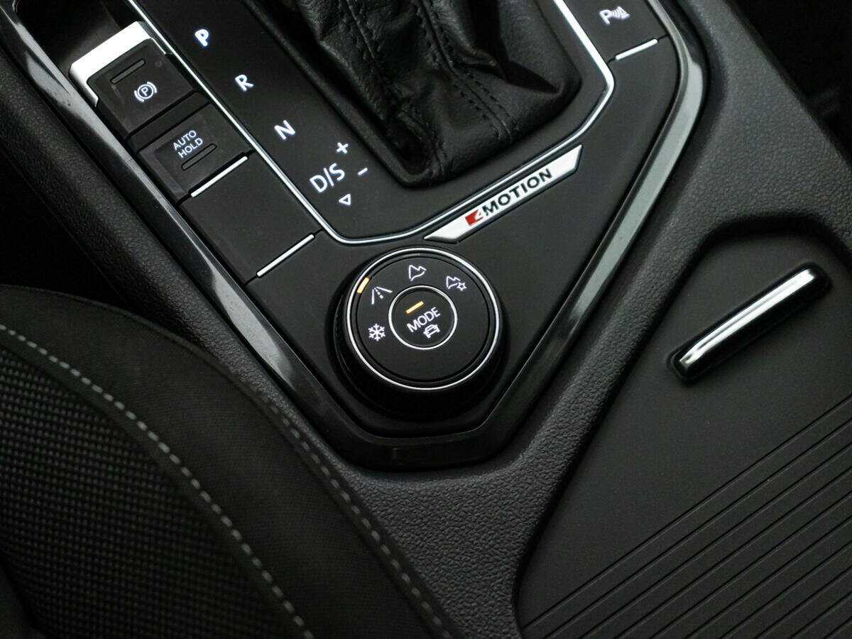 Volkswagen Tiguan б/у, 2018, Роботизированная. Фото: #19