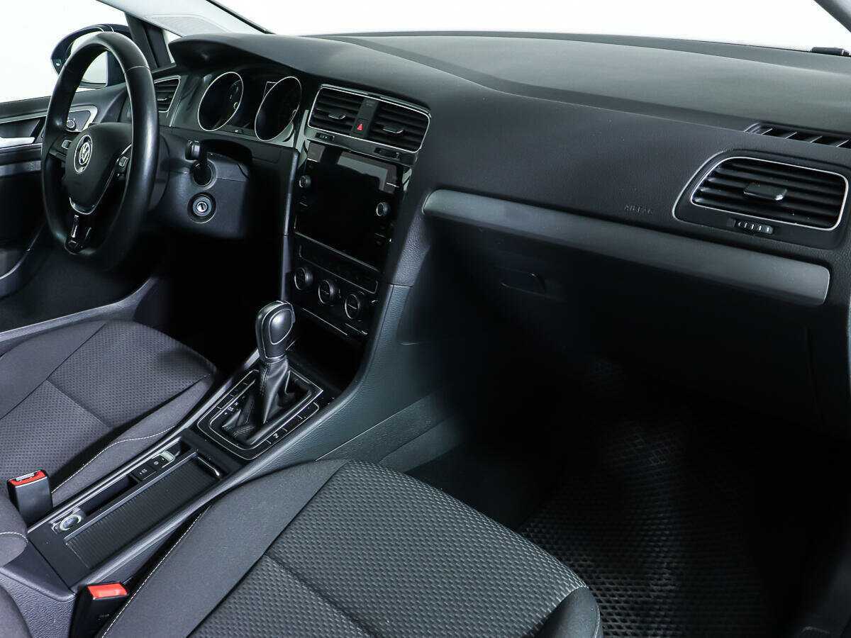 Volkswagen Golf б/у, 2018, Роботизированная. Фото: #9