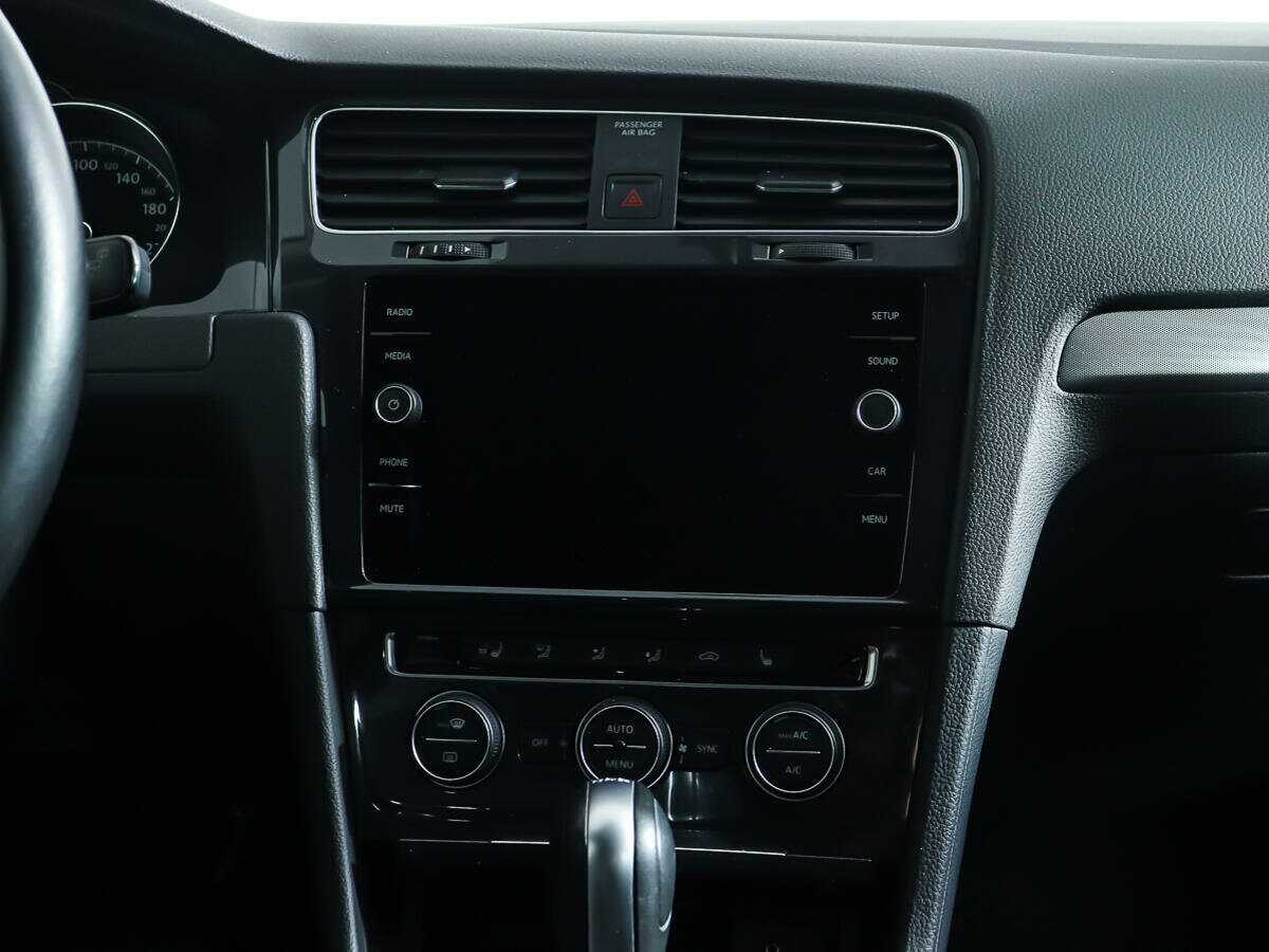 Volkswagen Golf б/у, 2018, Роботизированная. Фото: #12